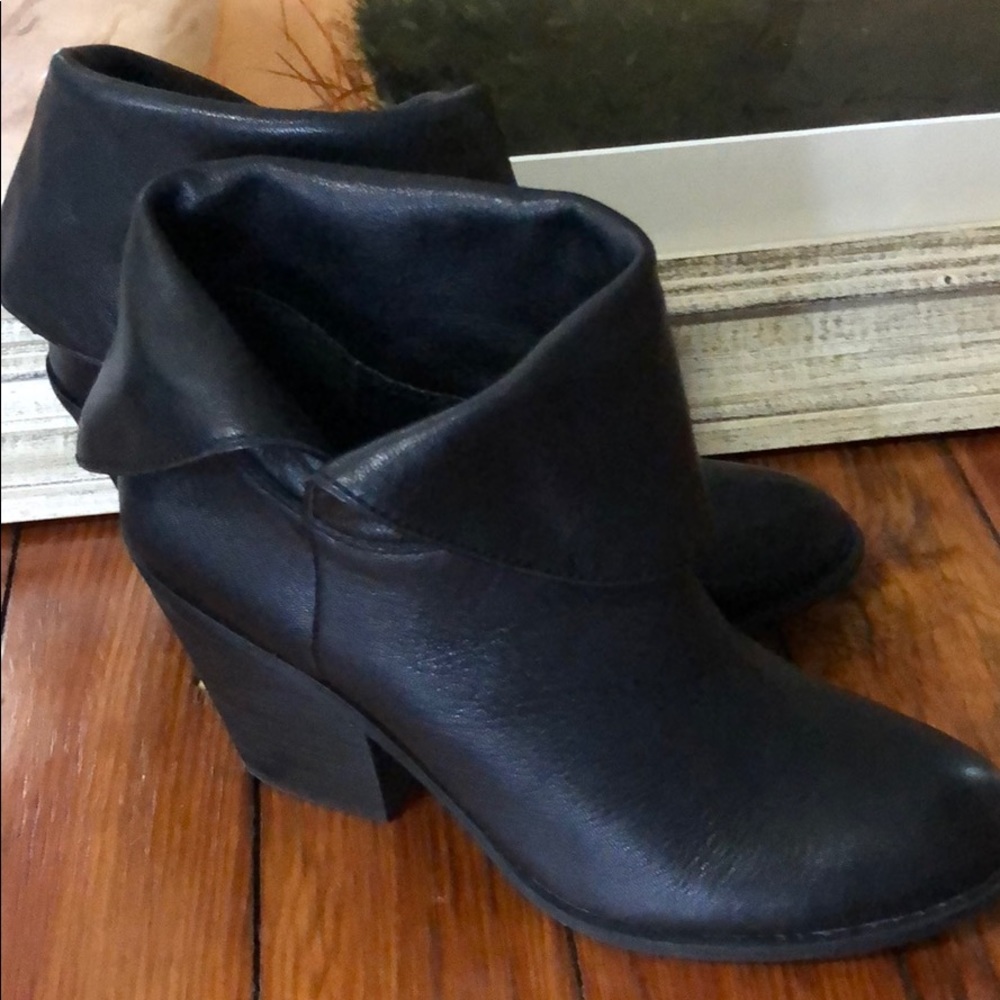 lucky brand boots - Picture 2 of 10